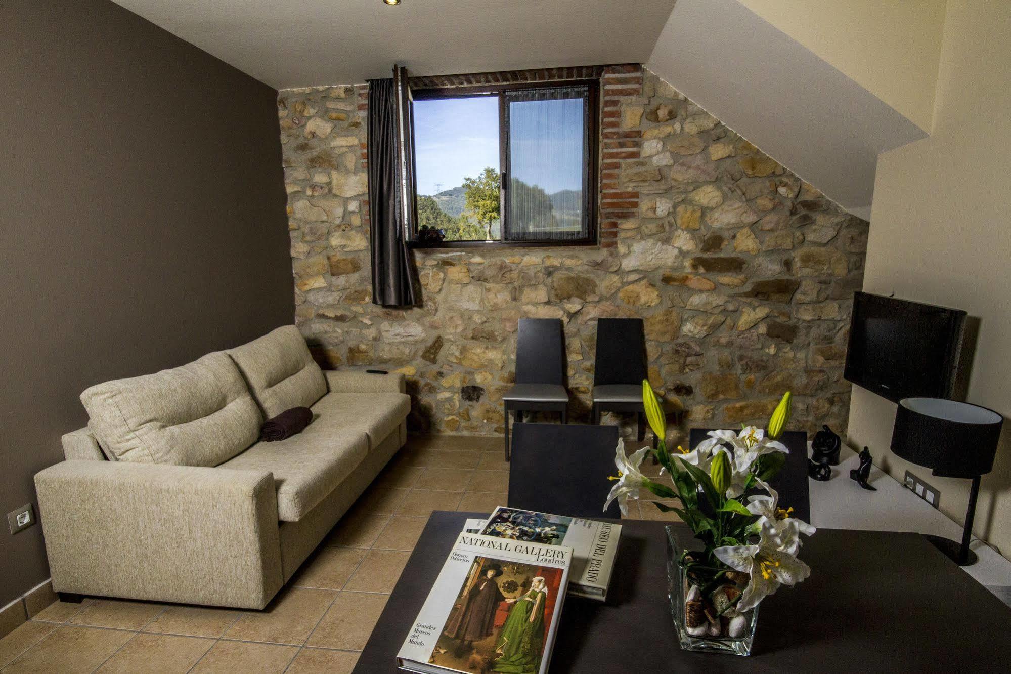 Apartamentos Baolafuente Rasines Bagian luar foto